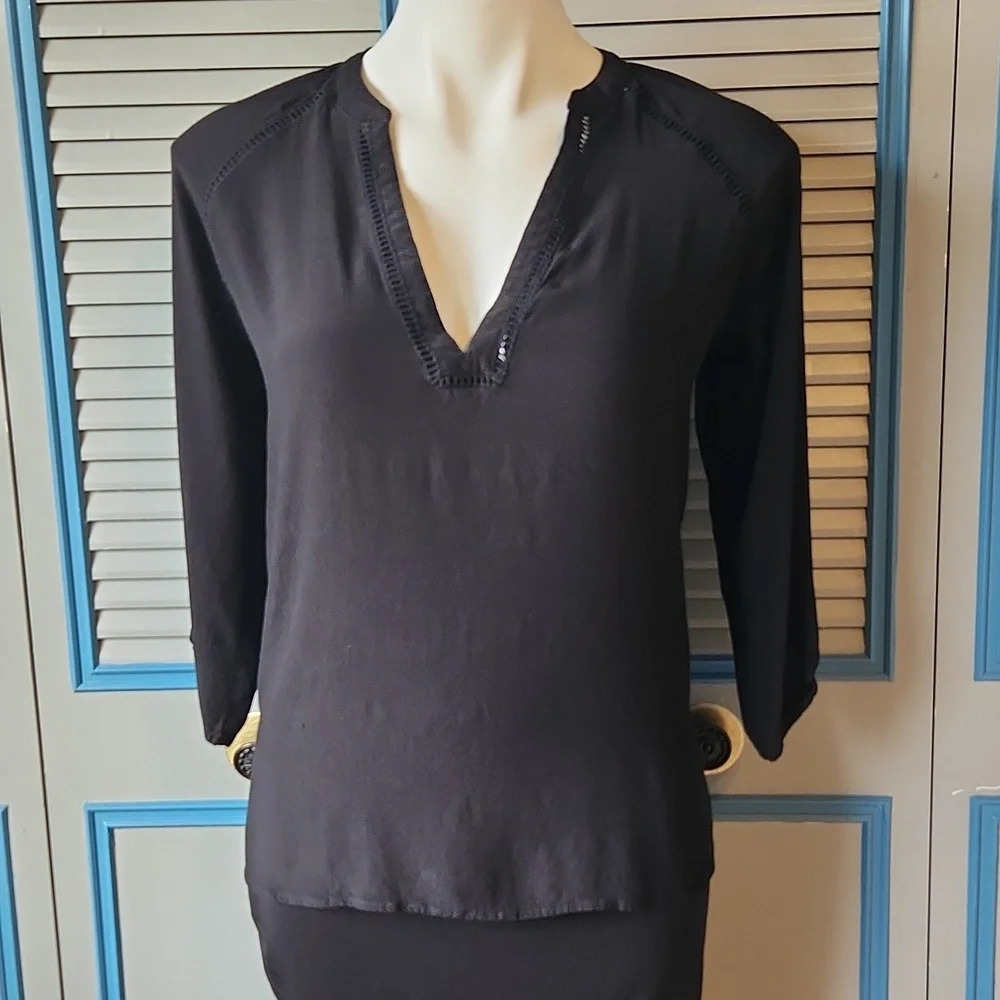Express Black Top